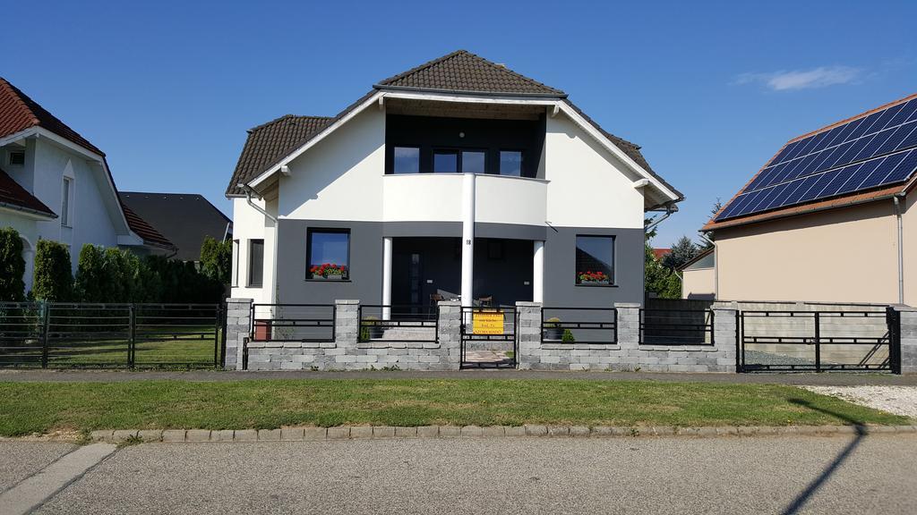 Honfoglalas Apartment Bük Eksteriør bilde